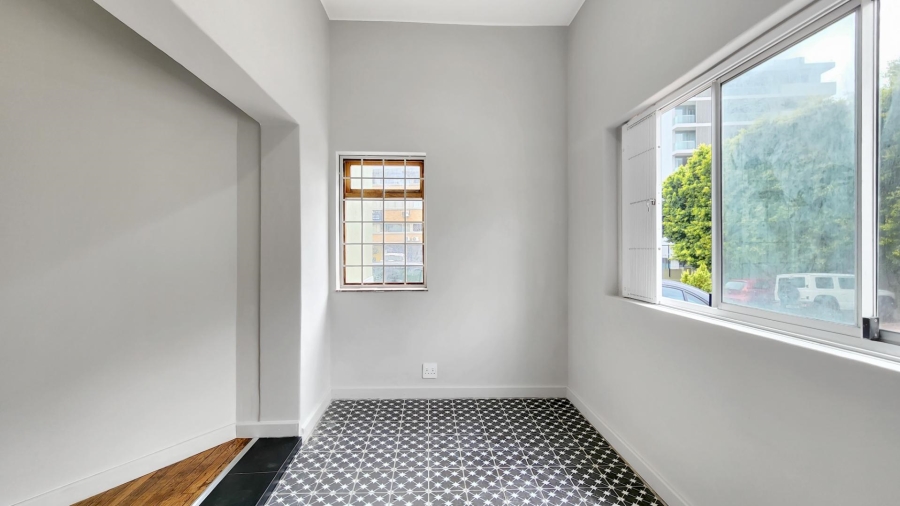 To Let 2 Bedroom Property for Rent in Sea Point Western Cape